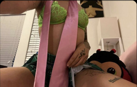 Vswrld onlyfans desnuda