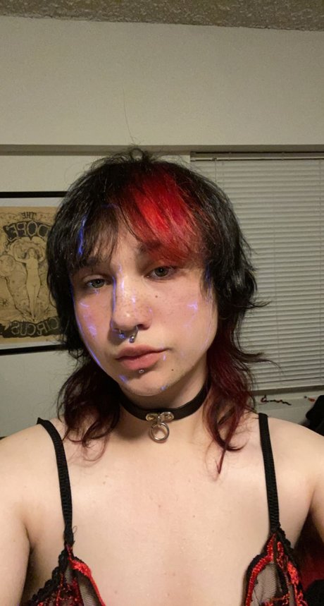 _LUXEFER catboy slave_ is on onlyfans