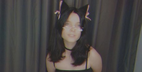 LittleShy onlyfans leaked