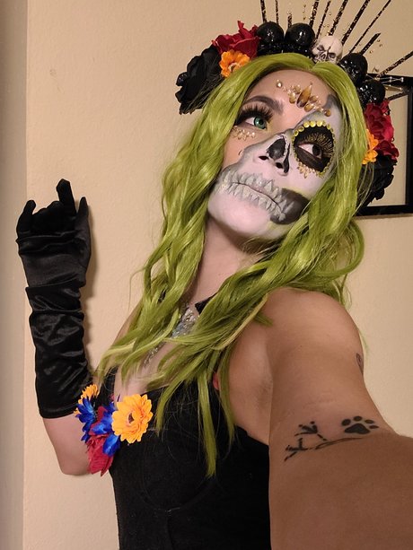 DULCECLANDESTINA19 only fans free