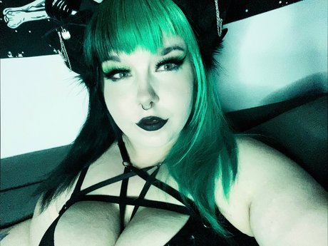 Kinky Kitten VIP_ onlyfans nide