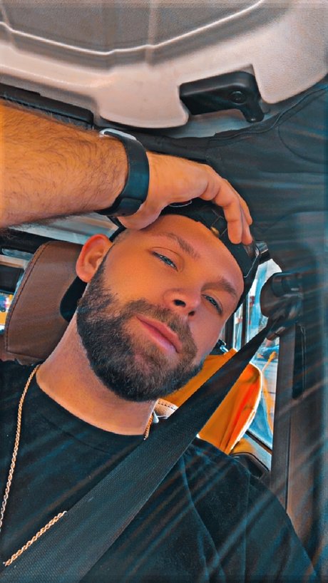 Kylo Karsyn onlyfans nude pics