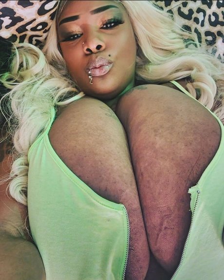 Zariah June onlyfans posts