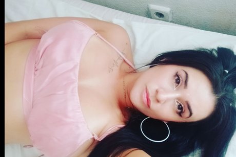 UnanitaR onlyfans boobs