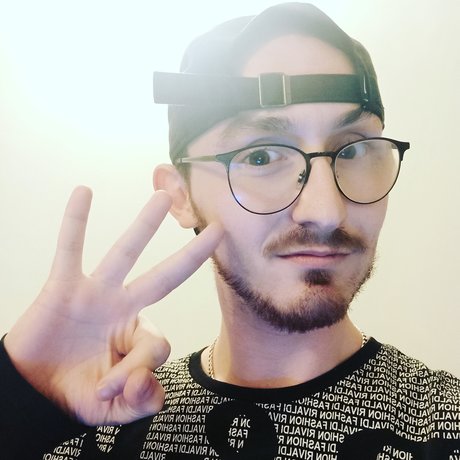 Simon Toulouse free onlyfans