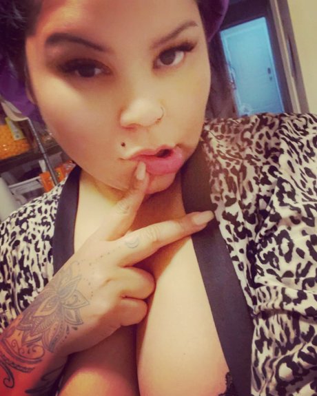 Crys Adrienne onlyfans naked leak