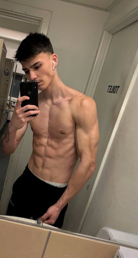 Big Dick Drako onlyfans leaked pics