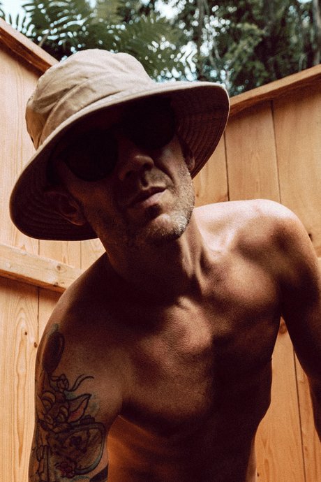 Brad Bronton onlyfans pictures