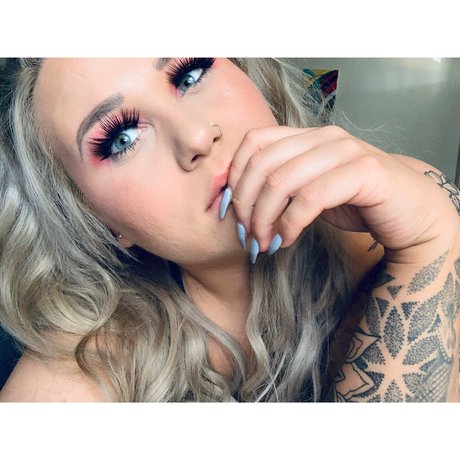 Darlingitsyou_ onlyfans nudes