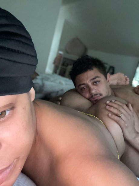 marriedtwins onlyfans pics