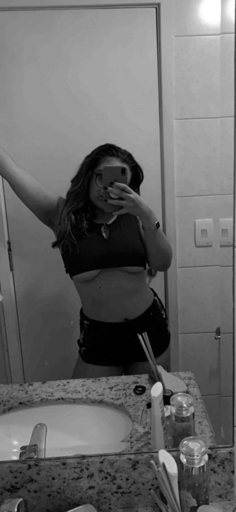 Lari_ nudes onlyfans leaks