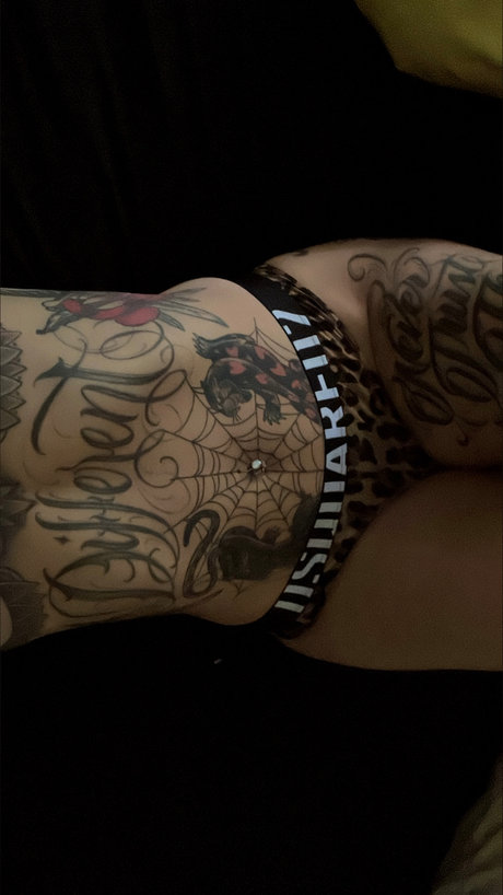 Akita888 nude on onlyfans