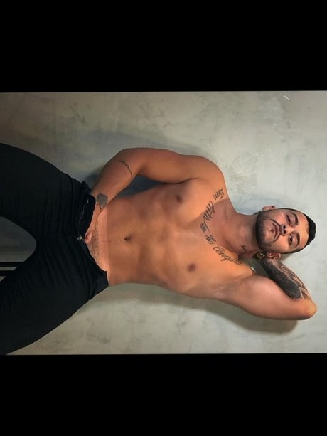 _Moreira_ only fans nude