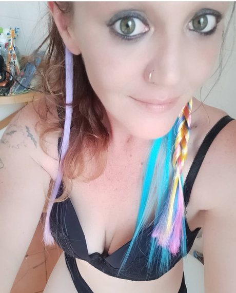 Tiedyeandpole onlyfans star