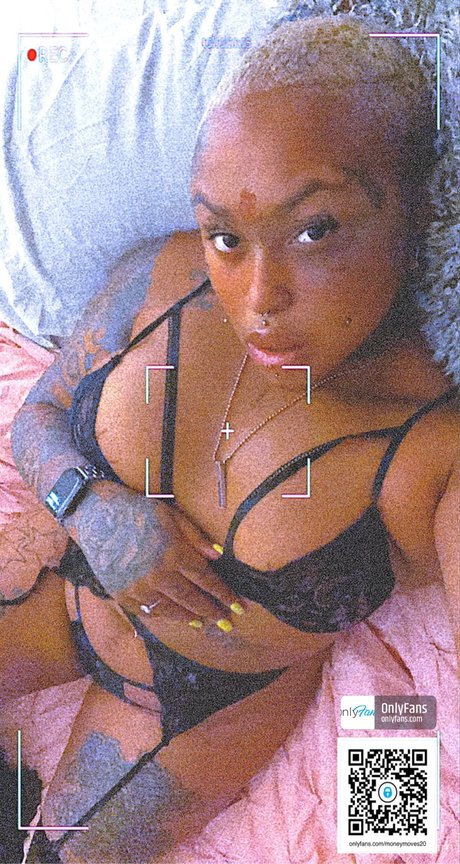 MoneyMoves20 leaked onlyfans photos