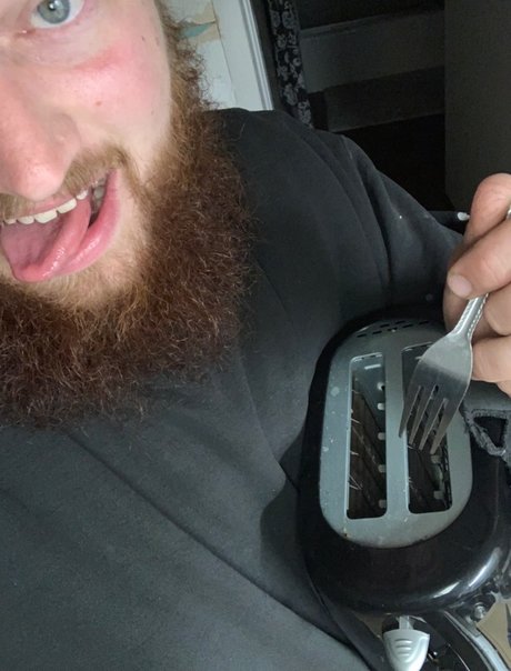 Fluffernutter only fans pic