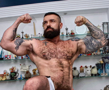 SUPERMILTEXX naked onlyfans leaked