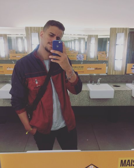 Guigo Valentim boobs onlyfans