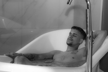 Guigo Valentim nude onlyfans leaks