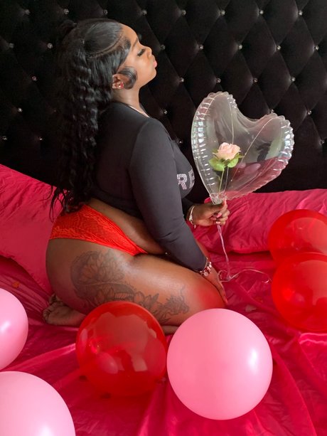 LuuhTee onlyfans xxx