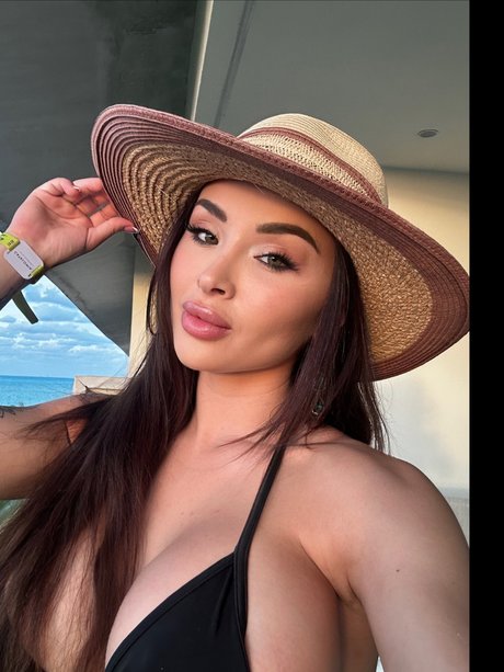 Lady Von Brunette_ onlyfans leaked