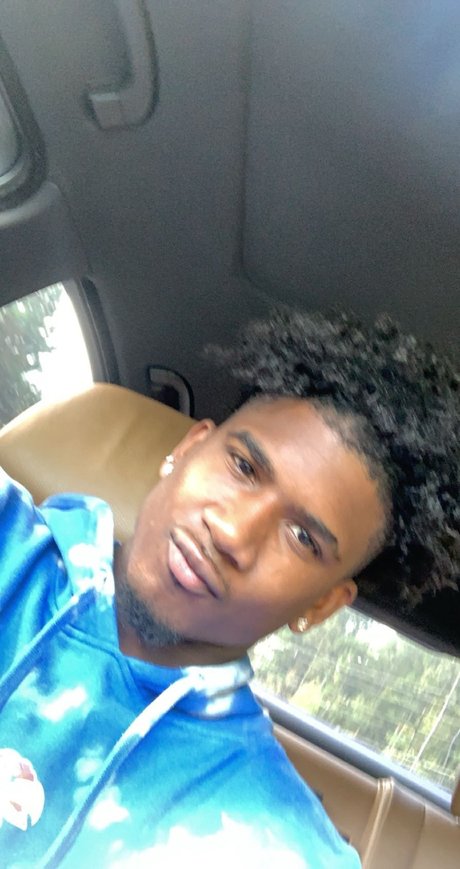 Slim BREEZY onlyfans nude pictures