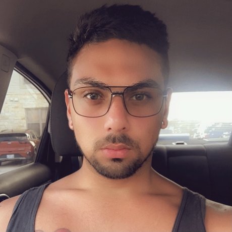 Roel Risqu_ onlyfans boobs