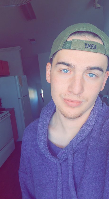 Ryan Sumner onlyfans images