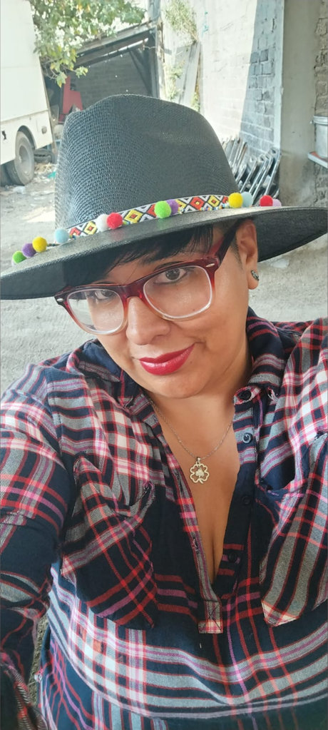 Lili Quiropractica Masajista Sensitiva onlyfans nudes