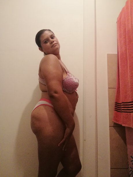 Estefany92 leaks only fans