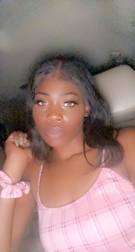 TheRealKeMari onlyfans nudes leaks