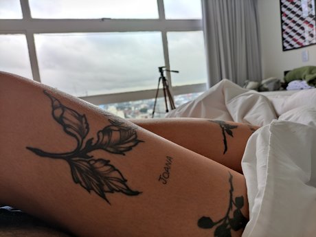 Tr4g3die nude onlyfans