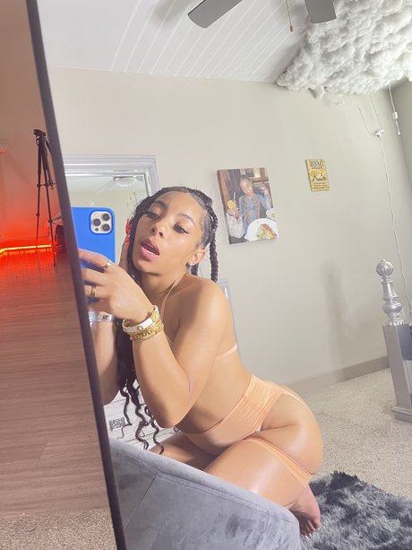 u51916243 only fans pics