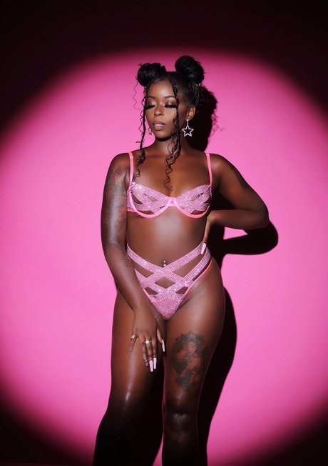 Secret S nude onlyfans