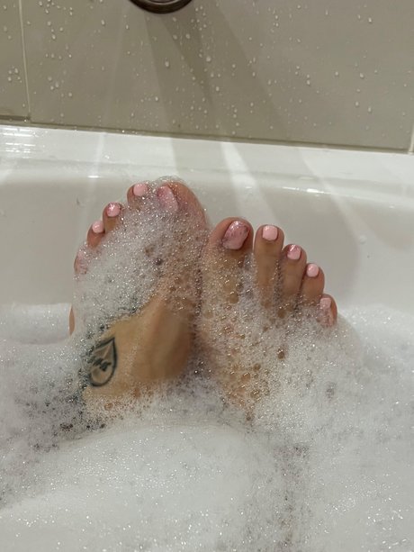Flexiifeet onlyfans picture