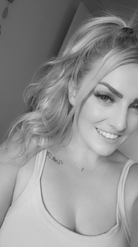 Ash baby onlyfans model photos