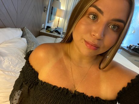 paola25 onlyfans leak naked