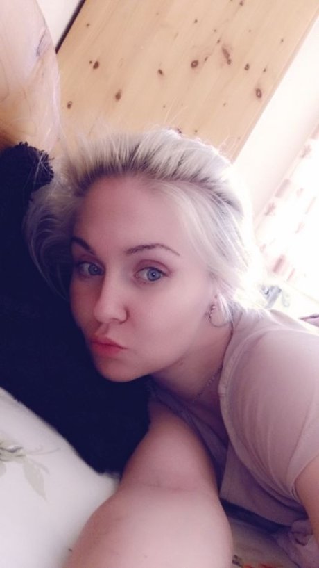 Deea Blonda on onlyfans