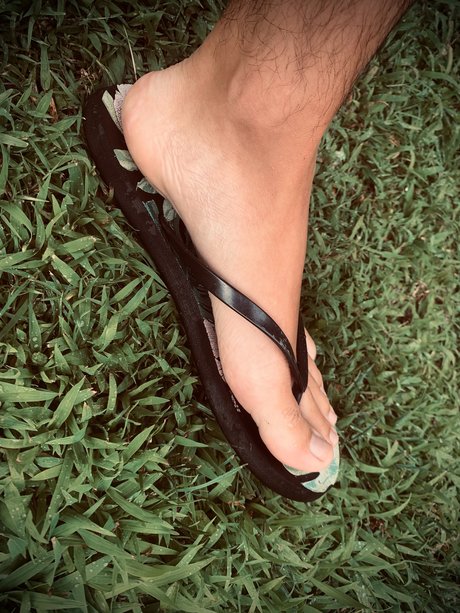 Male feet onlyfans content