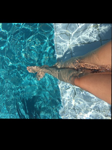 LonglegsVik onlyfans leaks naked