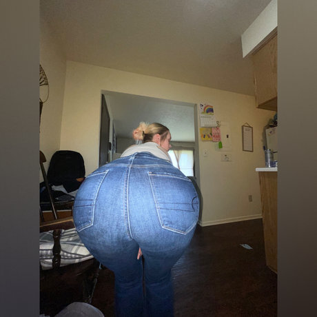 Toris World nude onlyfans leak