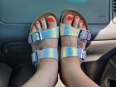 Littlefeet onlyfans images