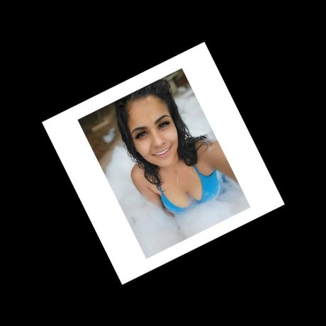 Alexa Tarango onlyfans public photos