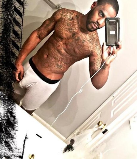 ForeverLoyal onlyfans model photos