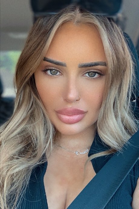 Meeky Queen leak onlyfans nude