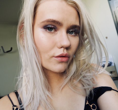 Princess Sarah onlyfans pics