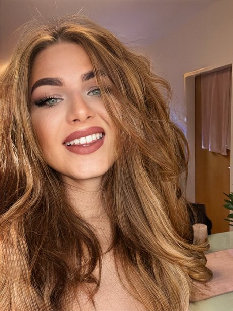 Nina Dell a Rosa nude onlyfans