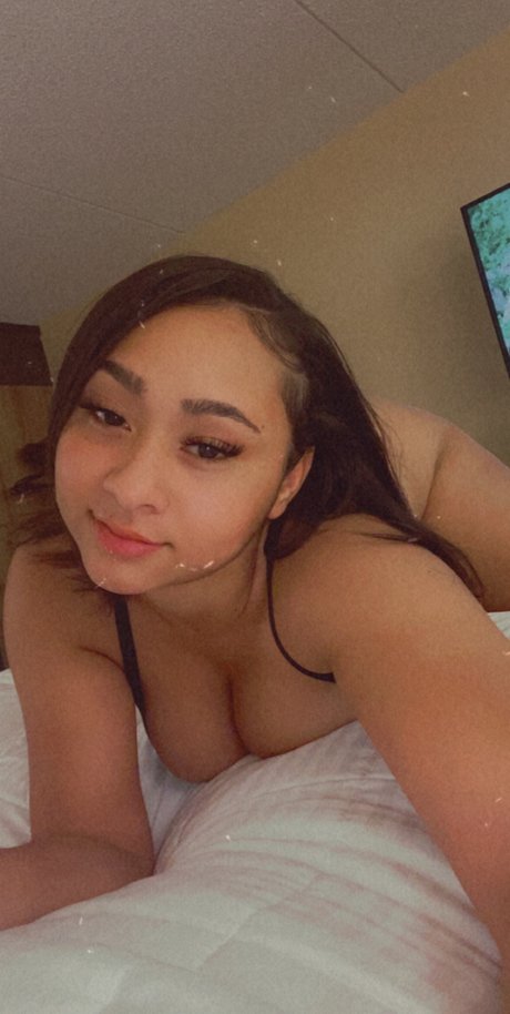 Kinley_ onlyfans model