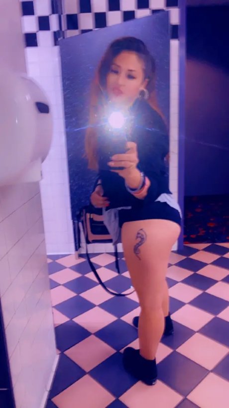 Melina Styles nude on onlyfans