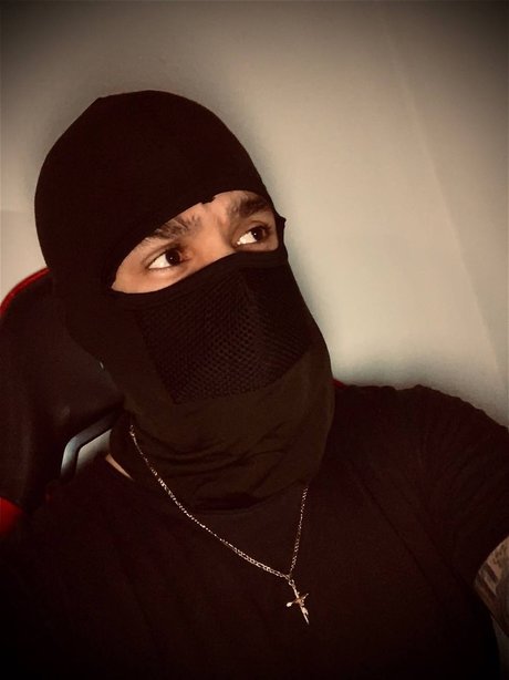 Rakim Thug onlyfans tits